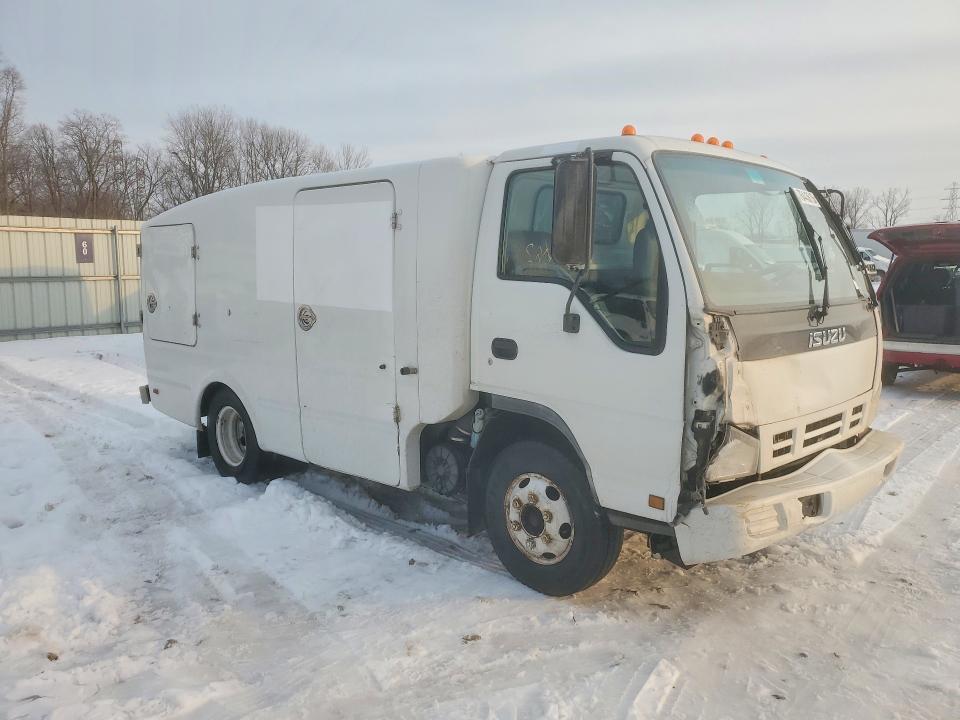 2007 Isuzu NPR