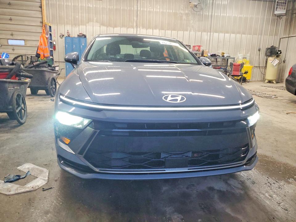 2024 Hyundai Sonata Hybrid