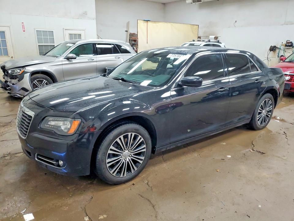 2014 Chrysler 300 s