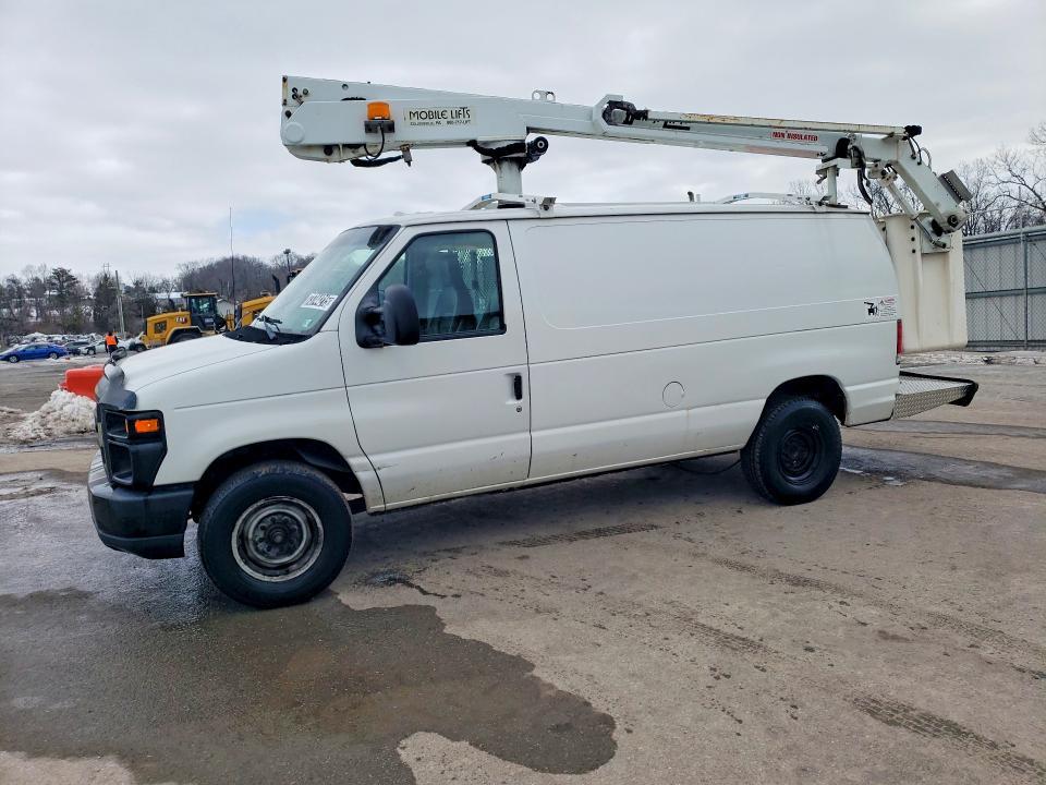 2014 Ford E350 van With Bucket Lift