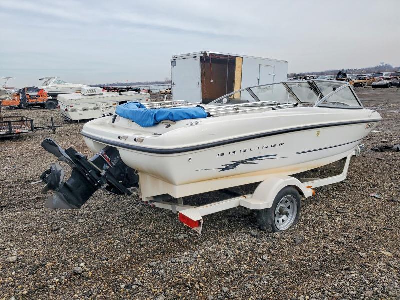 2004 Bayliner Boat