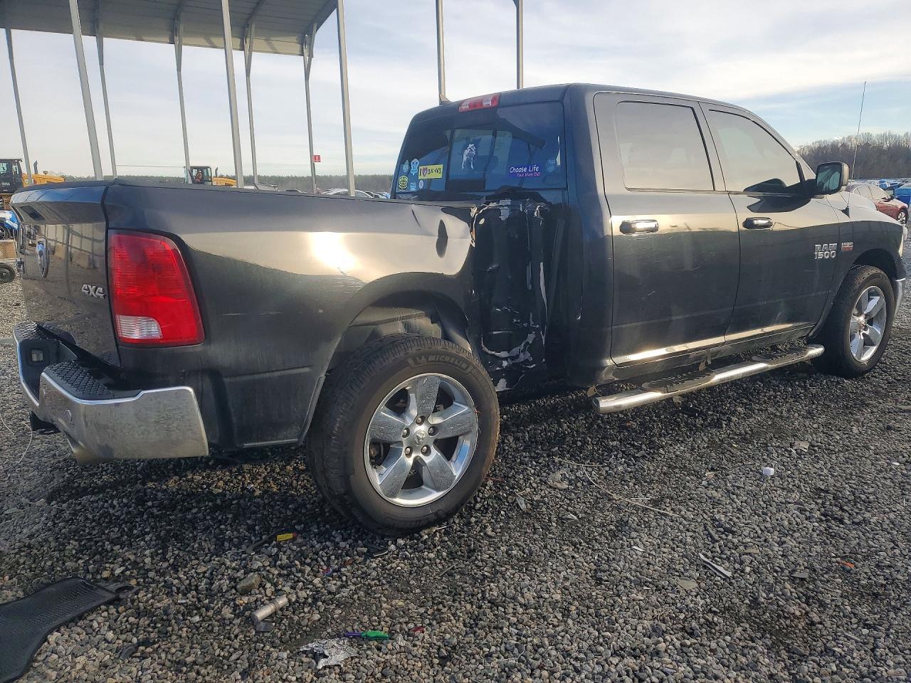 2018 Dodge Ram 1500 slt