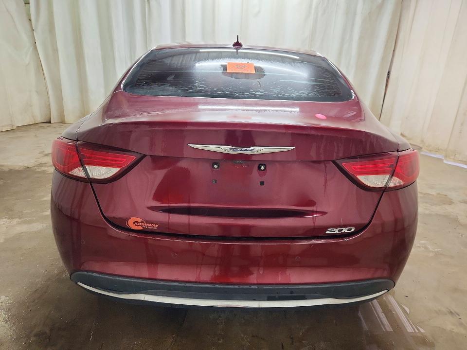 2015 Chrysler 200 Limited