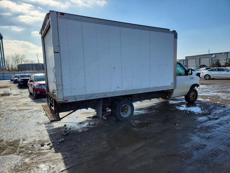 2006 Ford E350 box Truck