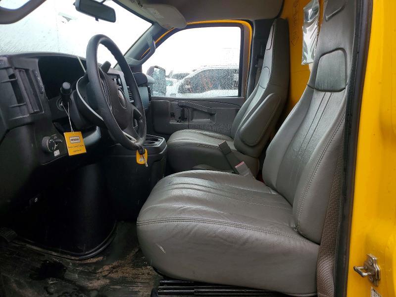 2023 GMC Savana BOX Truck