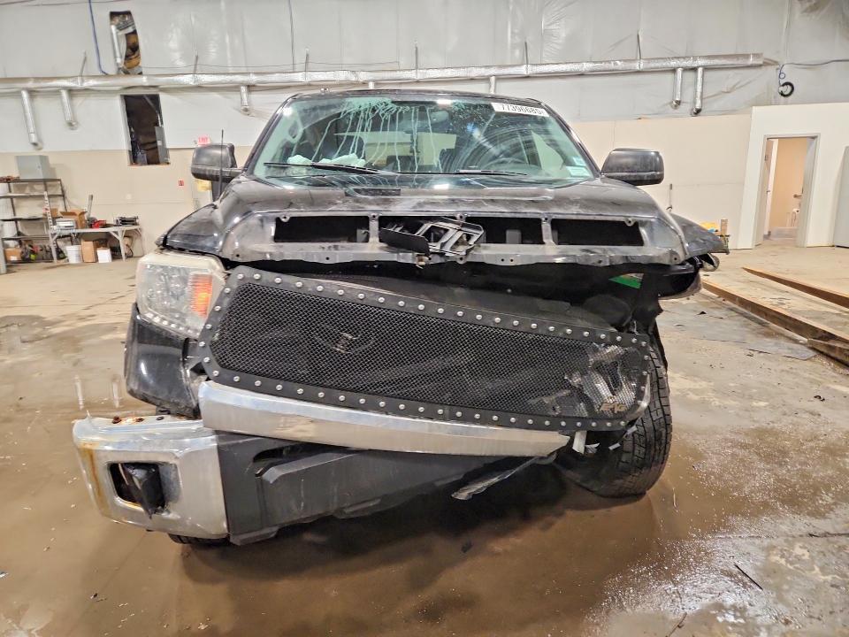 2014 Toyota Tundra SR5