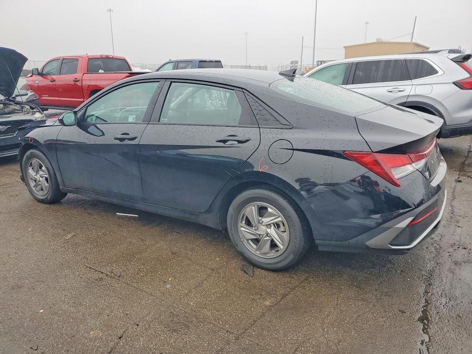 2025 Hyundai Elantra se
