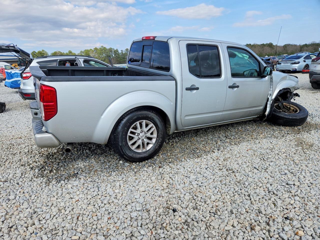 2017 Nissan Frontier SV