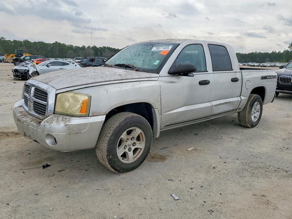 2005 Dodge Dakota Quad SLT