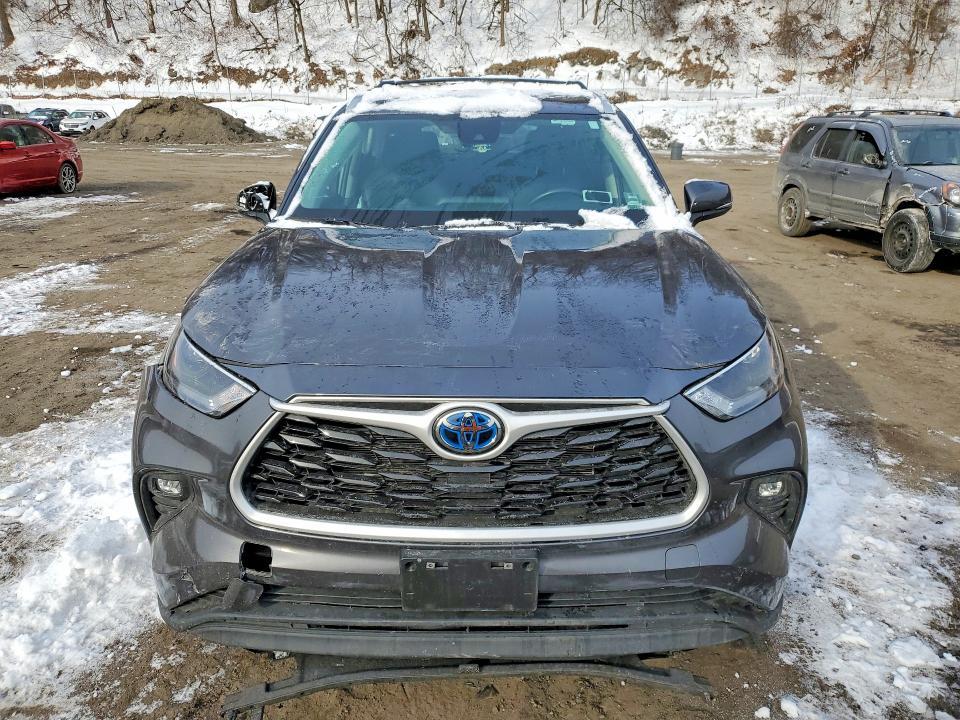2023 Toyota Highlander Hybrid xle
