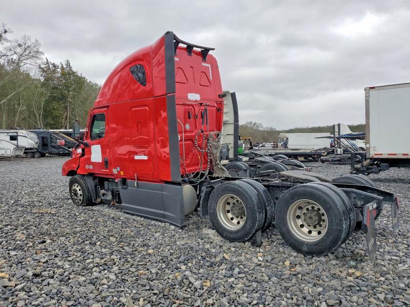2025 Freightliner Cascadia 126