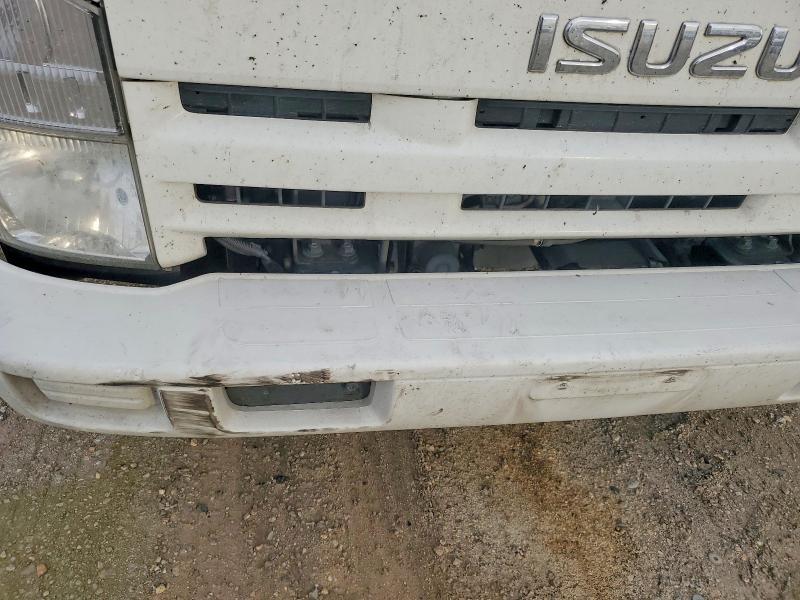 2014 Isuzu Npr hd box Truck