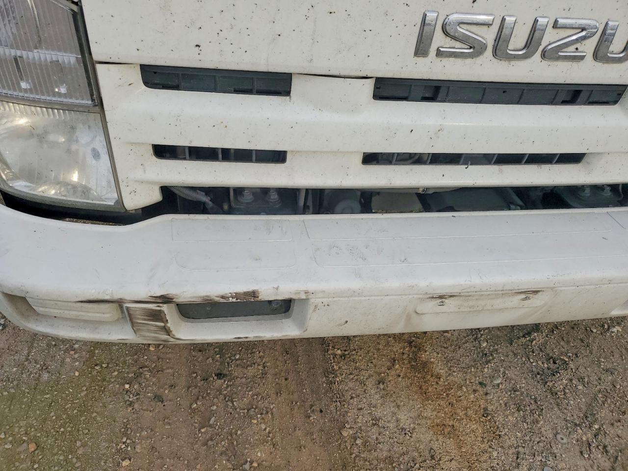 2014 Isuzu NPR HD BOX Truck
