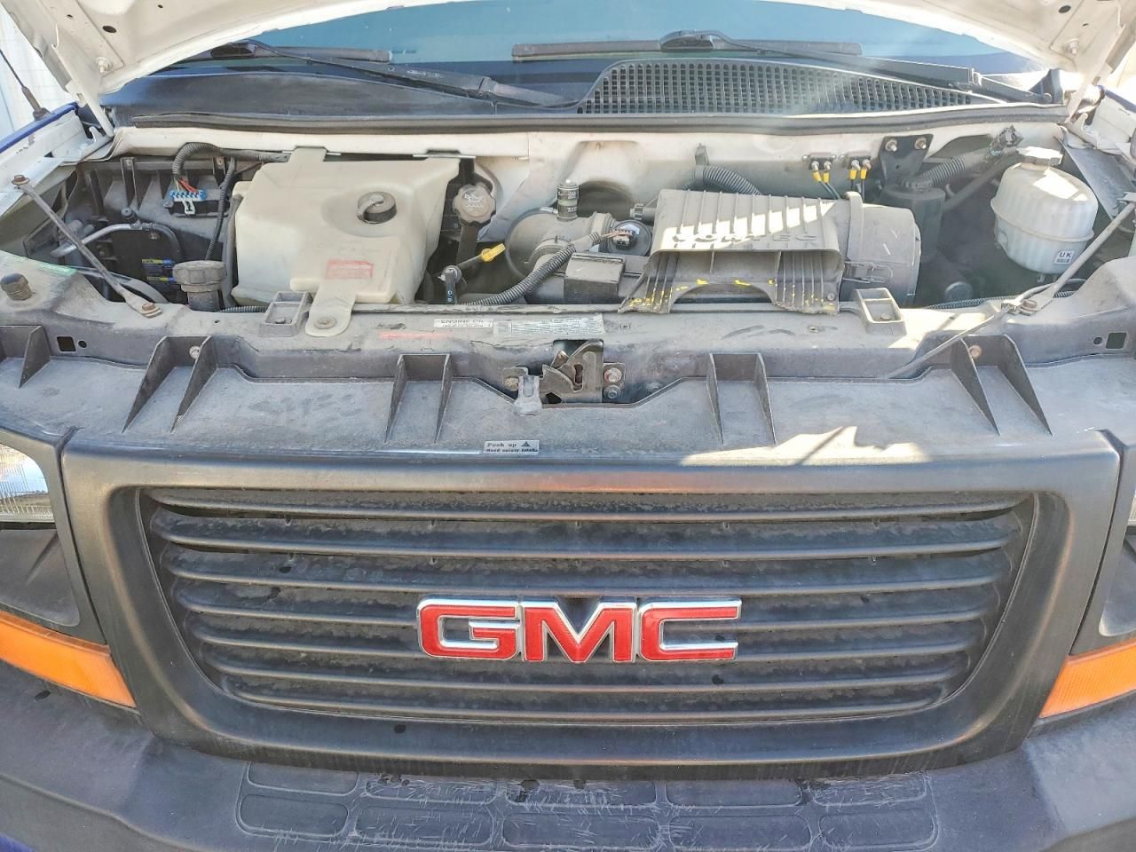 2003 GMC Savana Cutaway G3500