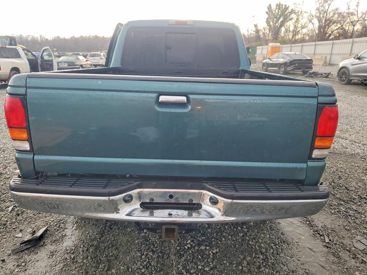 2000 Mazda B3000
