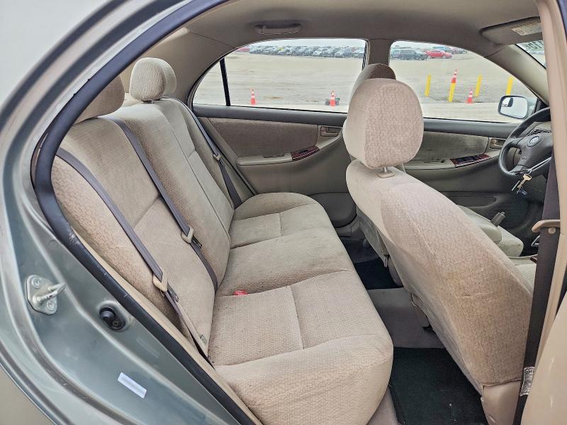 2004 Toyota Corolla le