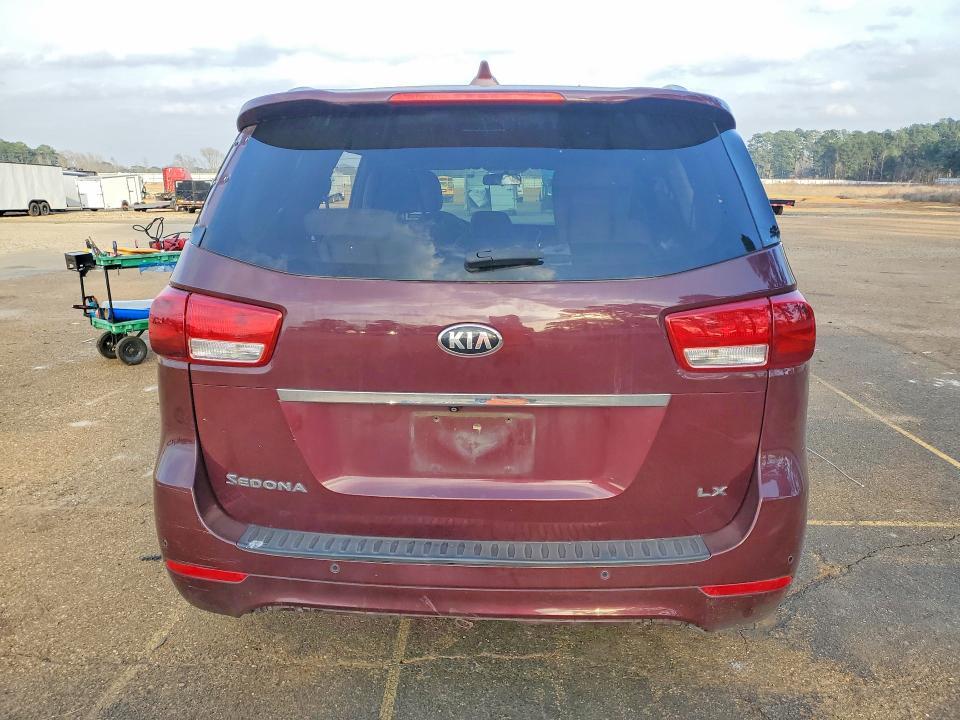 2016 KIA Sedona lx