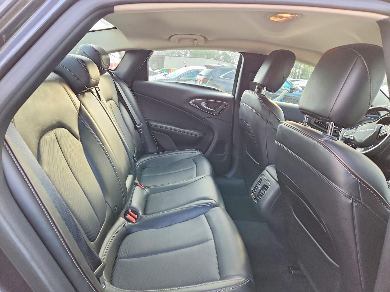 2015 Chrysler 200 c