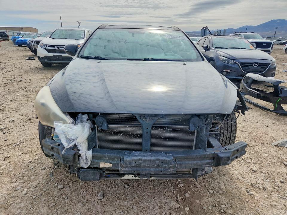 2014 KIA Cadenza Limited