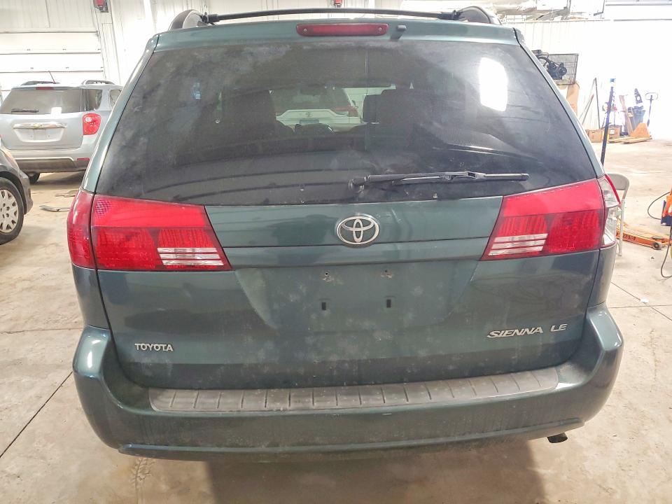 2005 Toyota Sienna ce