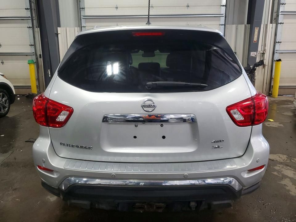 2017 Nissan Pathfinder s