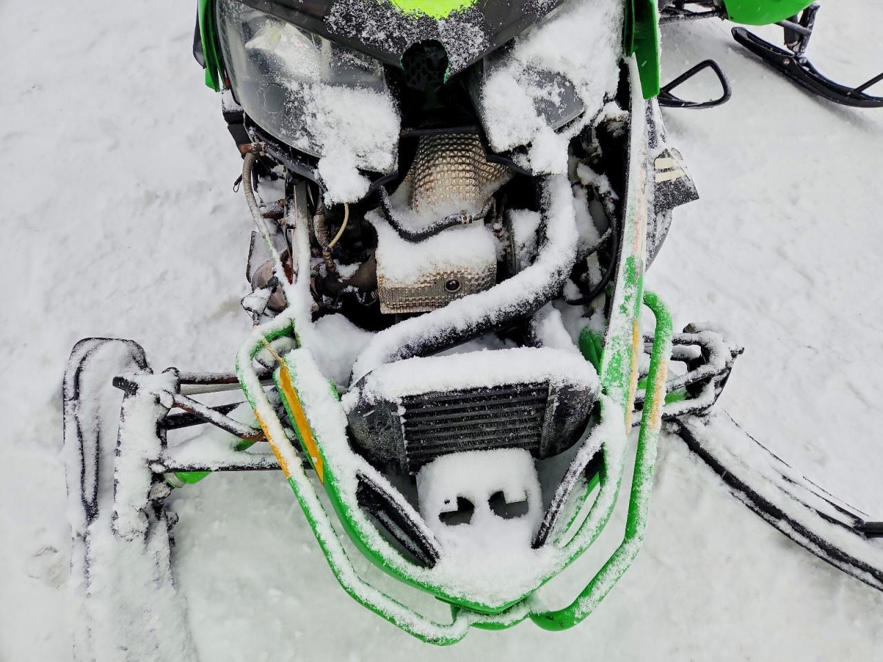 2010 Arctic Cat Z1 Snowmobile