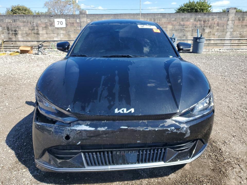 2023 KIA EV6 Wind