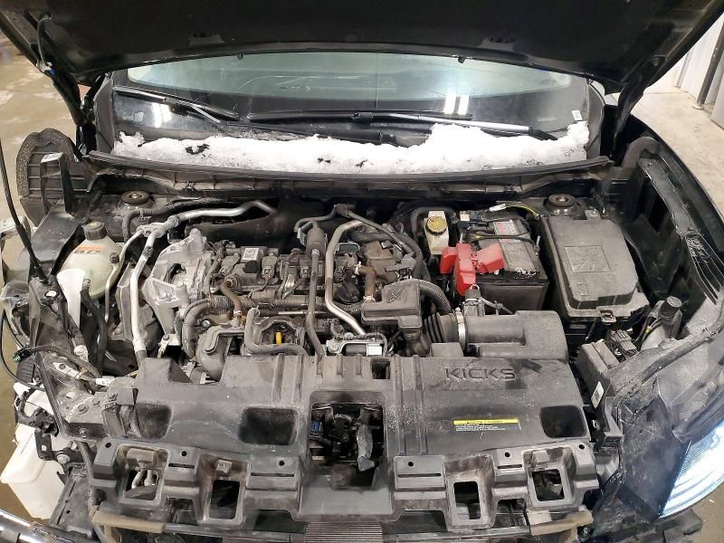 2025 Nissan Kicks sv