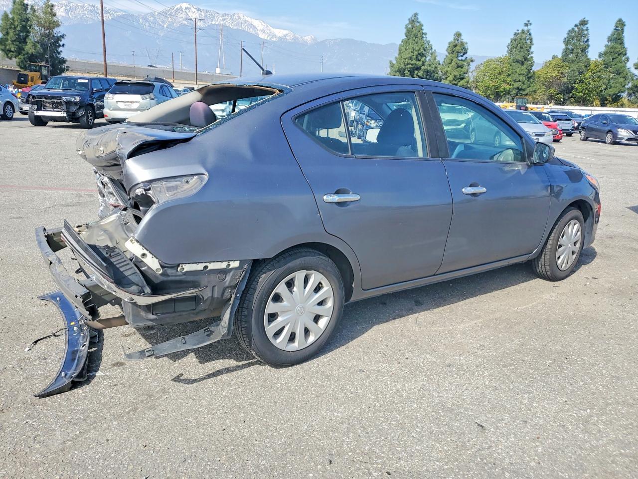 2017 Nissan Versa 1.6 sv