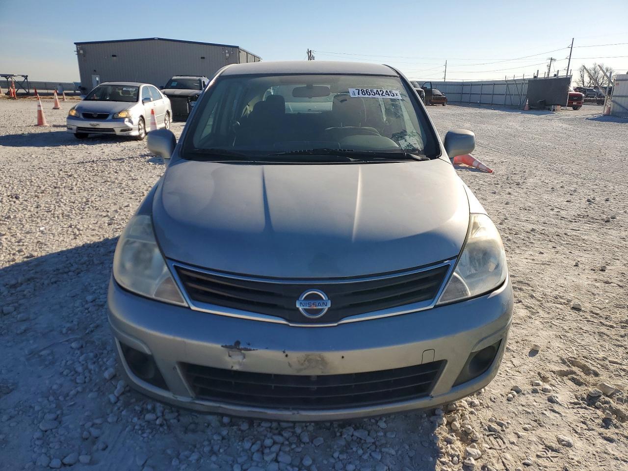 2012 Nissan Versa s