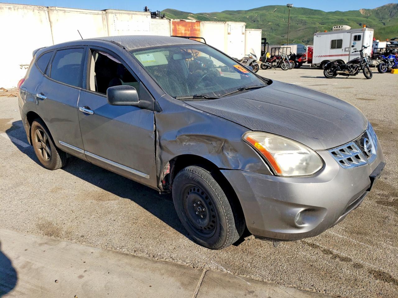 2012 Nissan Rogue s