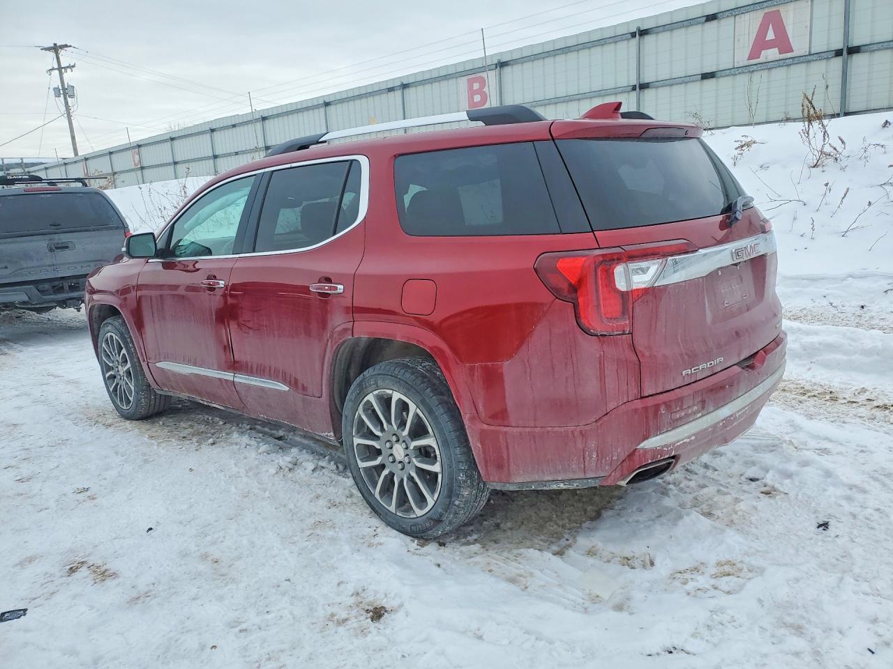 2021 GMC Acadia Denali