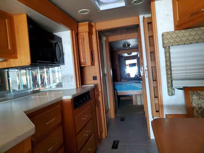 2004 Freightliner Chassis xc rv