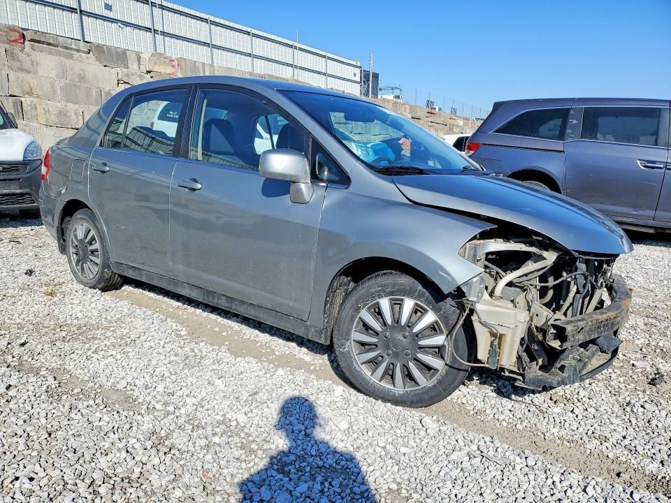 2008 Nissan Versa s