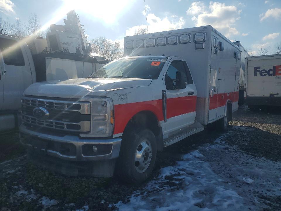 2024 Ford F350 Super Duty Ambulance
