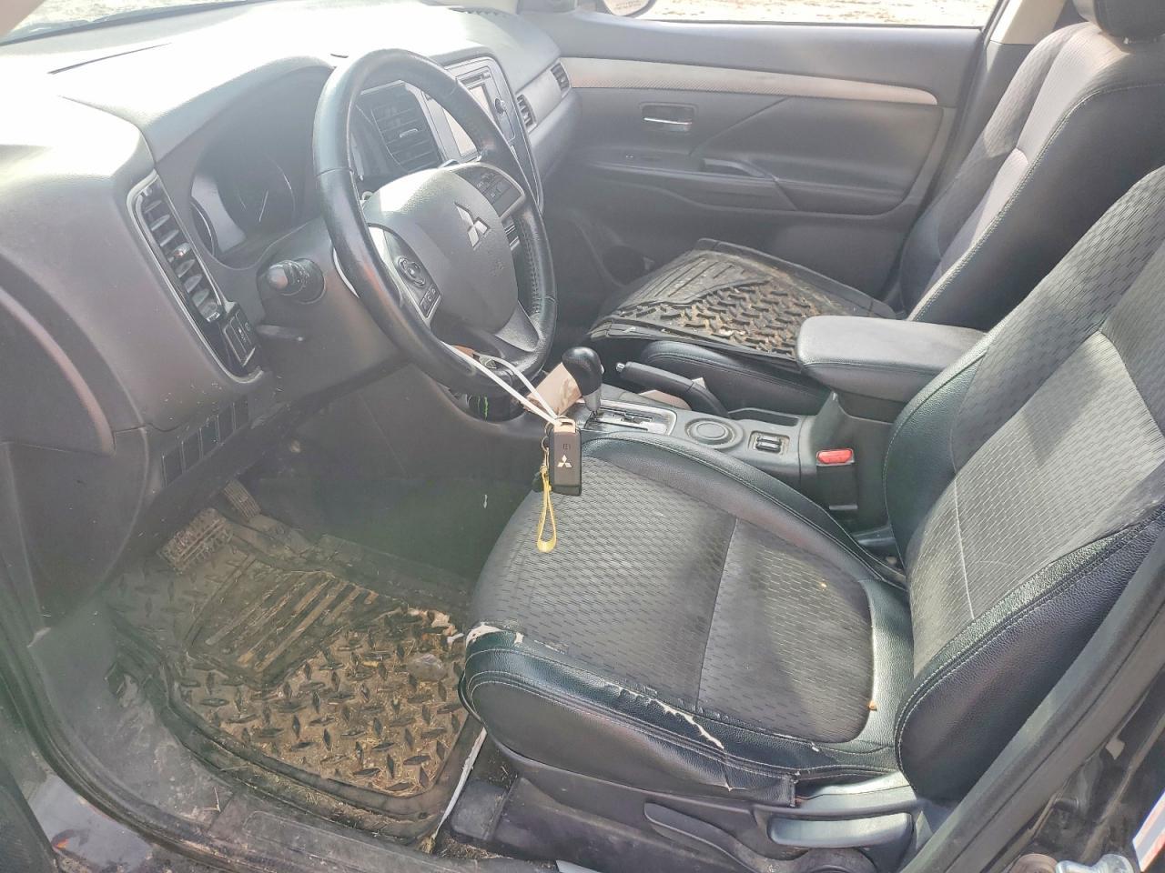 2015 Mitsubishi Outlander se