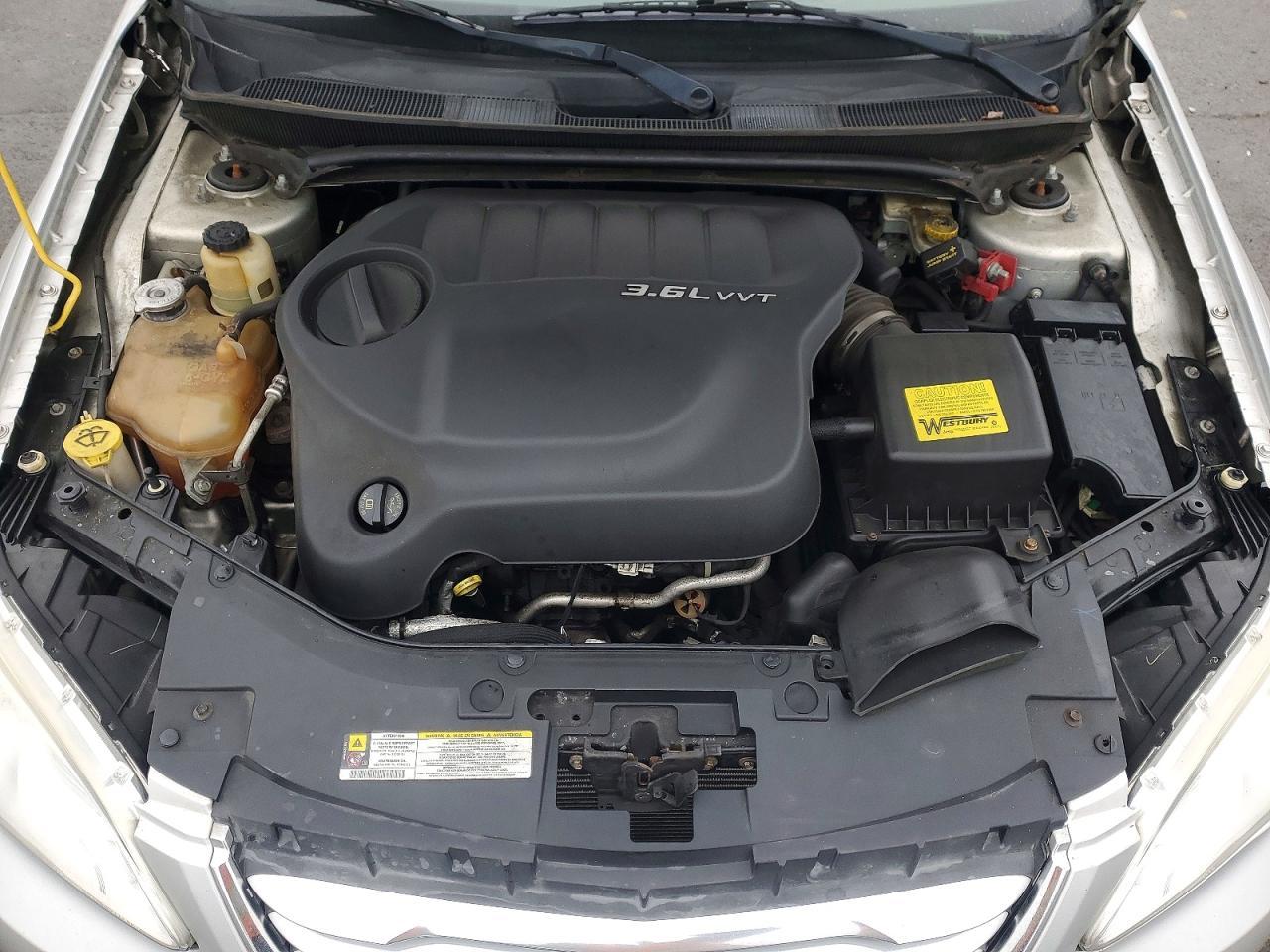 2011 Chrysler 200 Limited