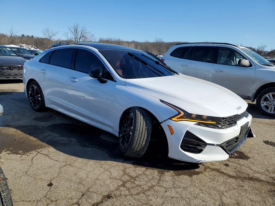 2022 KIA K5 gt Line