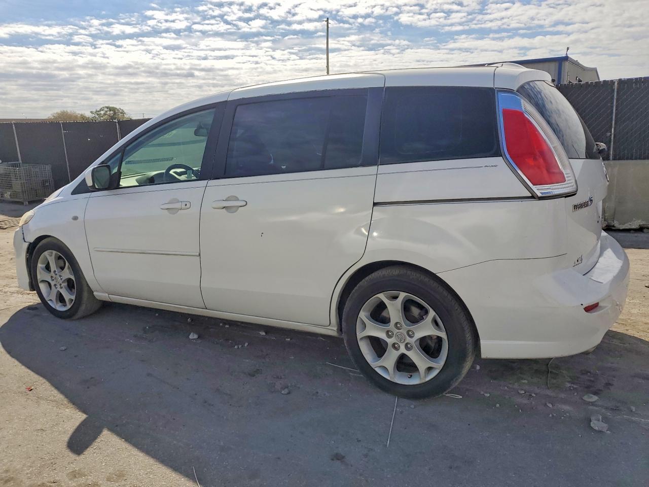2009 Mazda 5