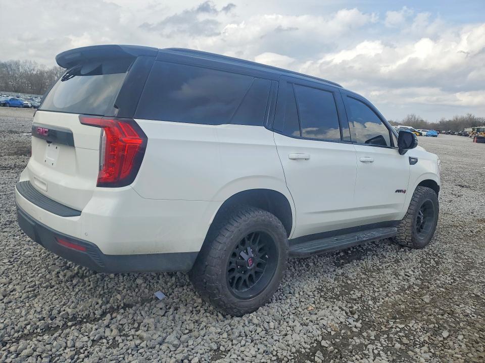 2023 GMC Yukon AT4