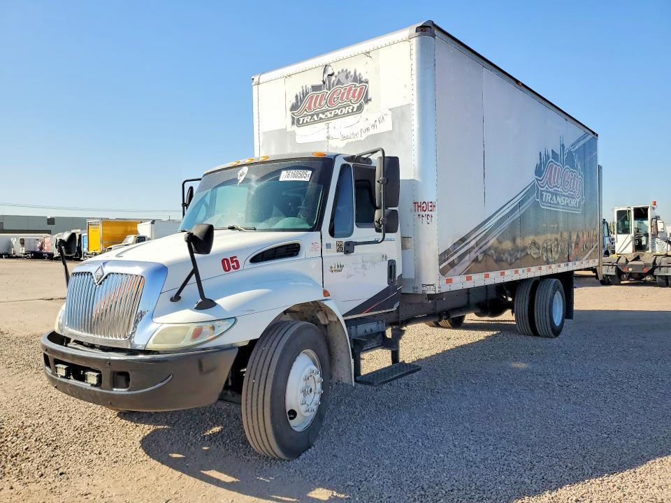 2003 International Mv015 box Truck