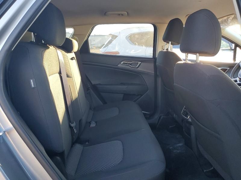 2025 KIA Sportage lx