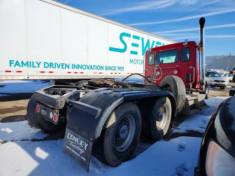 2018 Peterbilt 567 Semi Truck