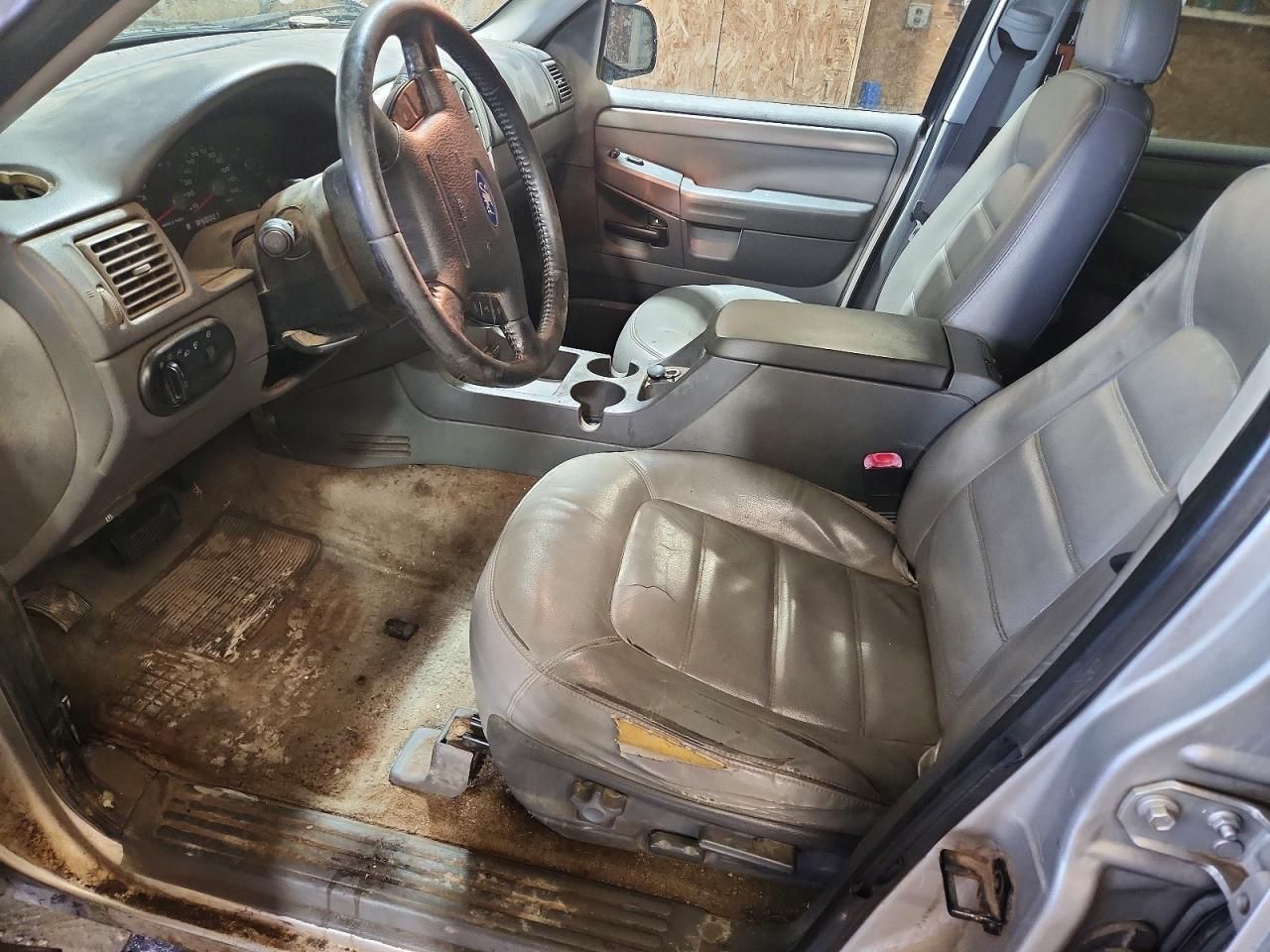 2004 Ford Explorer xlt