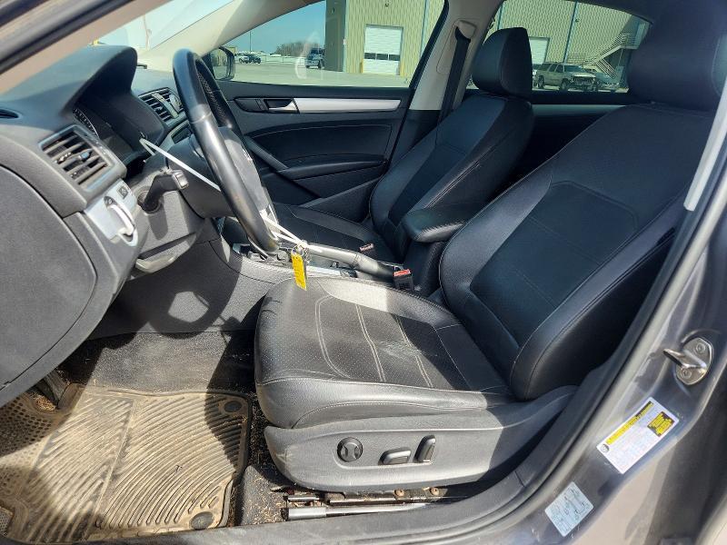 2013 Volkswagen Passat se