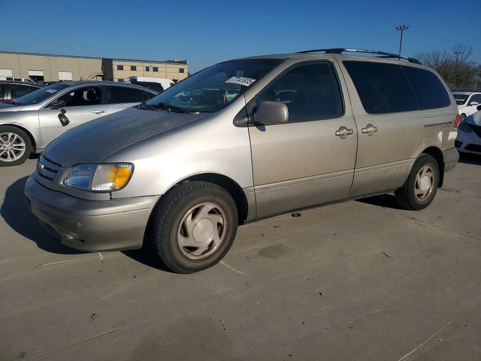 2003 Toyota Sienna le