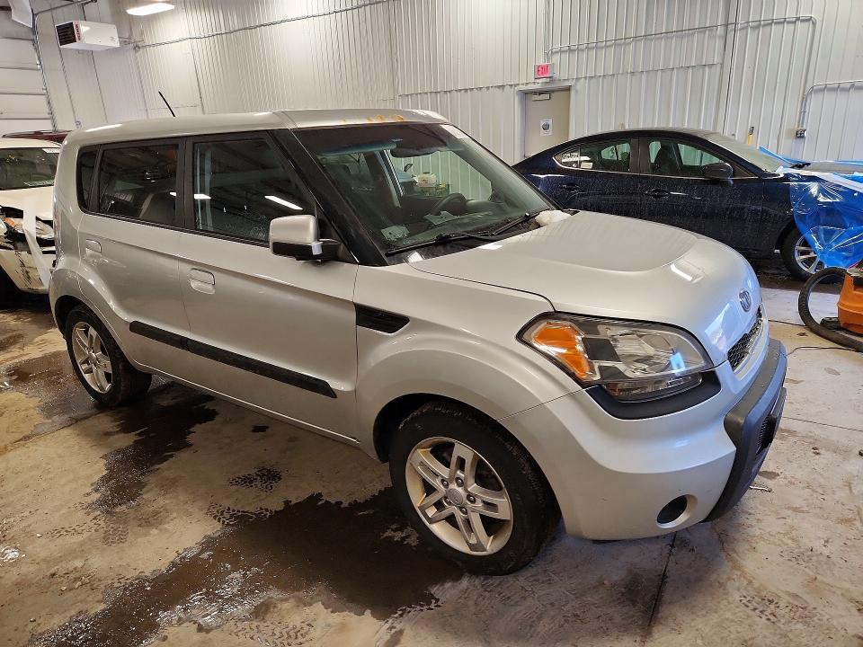 2010 KIA Soul +