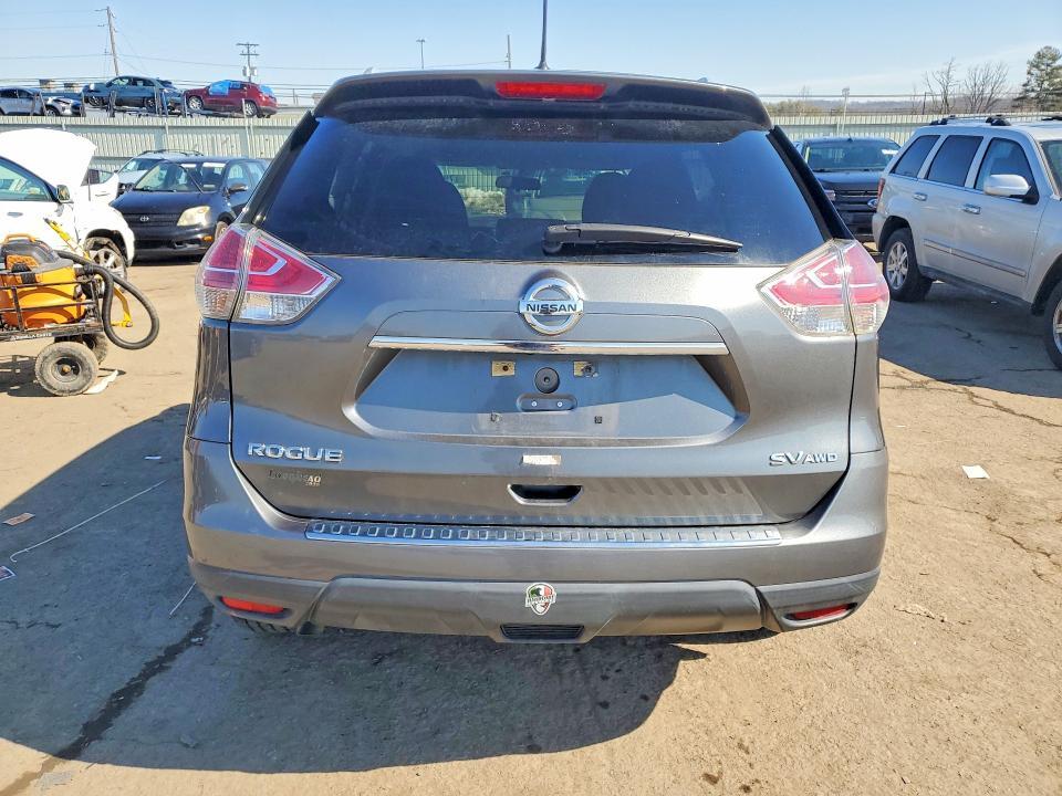 2015 Nissan Rogue sv