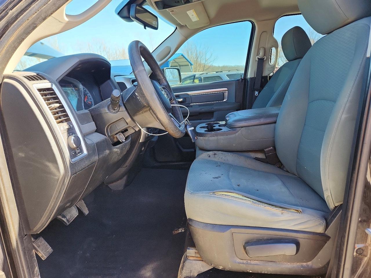 2016 Ram Trucks 1500 slt