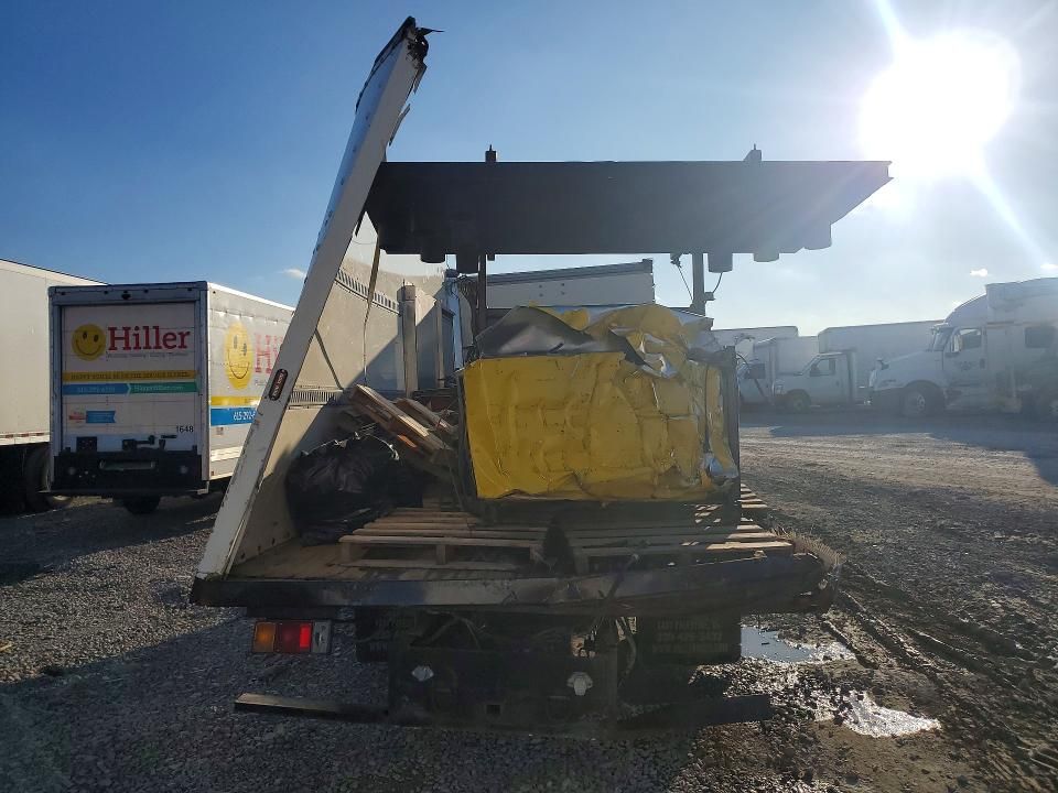 2013 Isuzu NPR HD BOX Truck